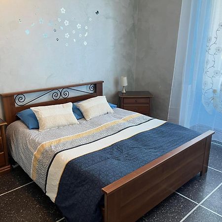 Appartamento Invrea Janov Exteriér fotografie